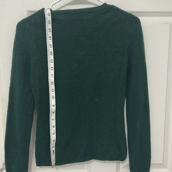 Lord & Taylor Cashmere Crew Neck Sweater Size Medium Green - Picture 4 of 5